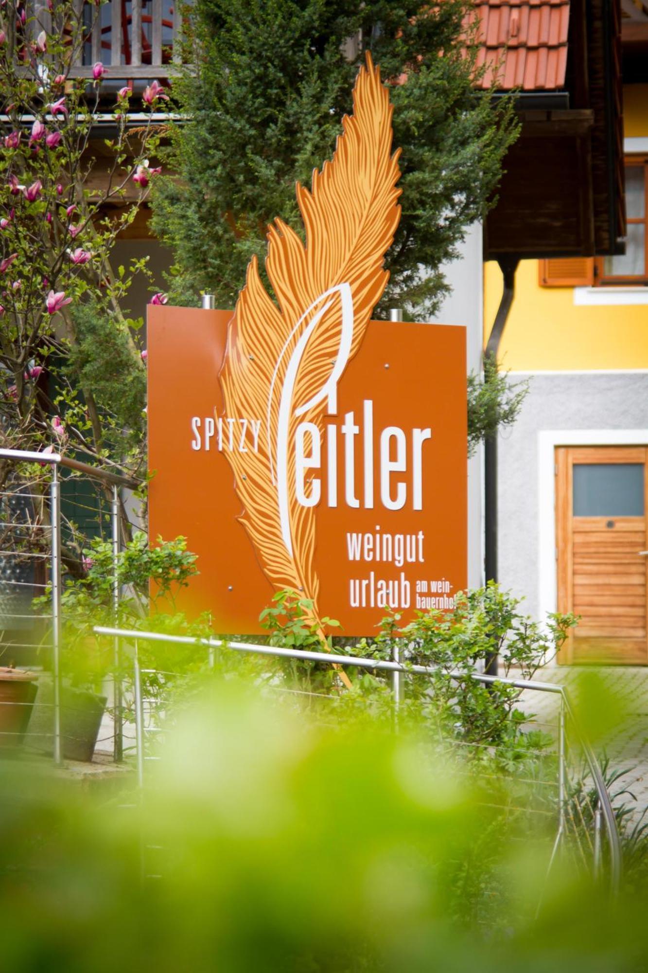 Weingut Spitzypeitler Bed & Breakfast Leutschach Exterior photo